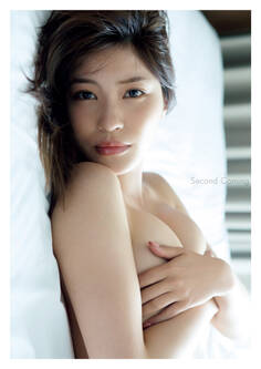 岸明日香写真集『Second Coming』